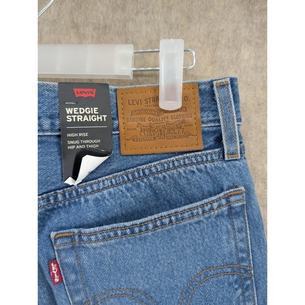 Levis Premium Wedgie Straight High Rise Distressed Jeans Blue 29x26 New - Picture 4 of 5